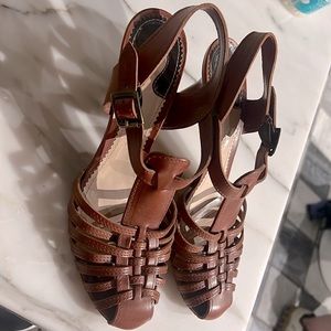 Chloe - brown sandals - amazing condition - 3.5 inch heals